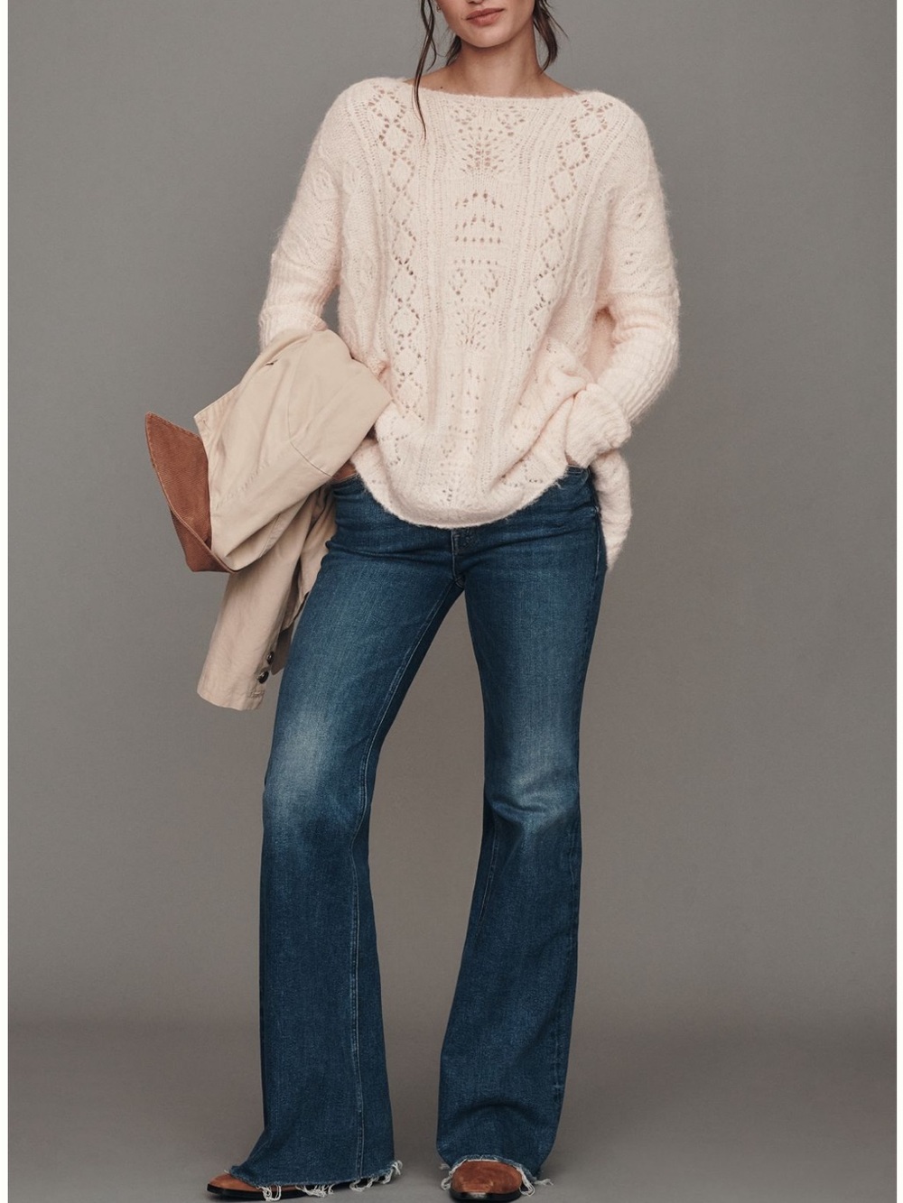 MOTHER “The Doozy Sneak Fray” Mid-rise Wide-Leg Jeans in Medium Blue Wash - Picture 7 of 9